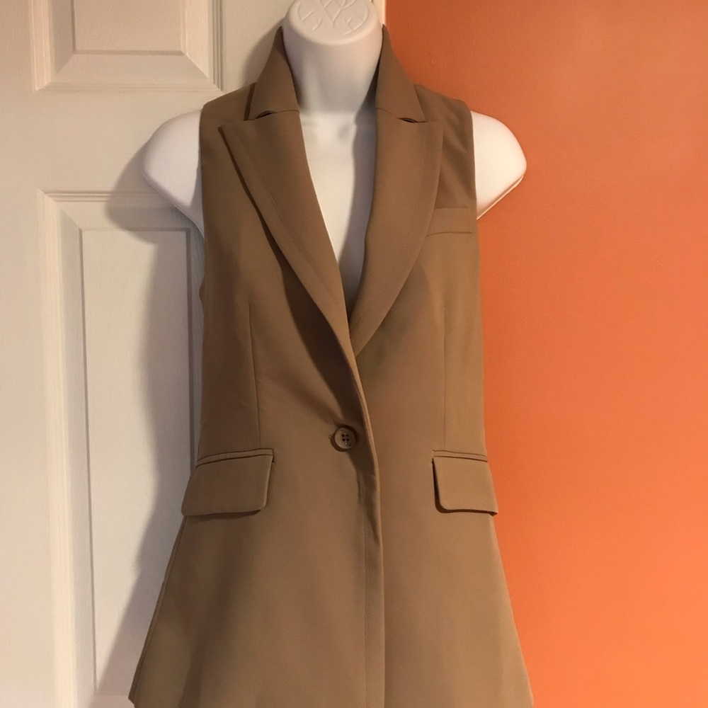 🌺🌺🌺Women’s Elongated Fitted One Button Vest  S